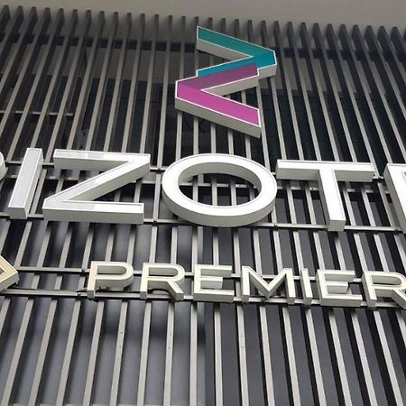 Bizotel Premier Hotel & Residence Bangkok Dış mekan fotoğraf