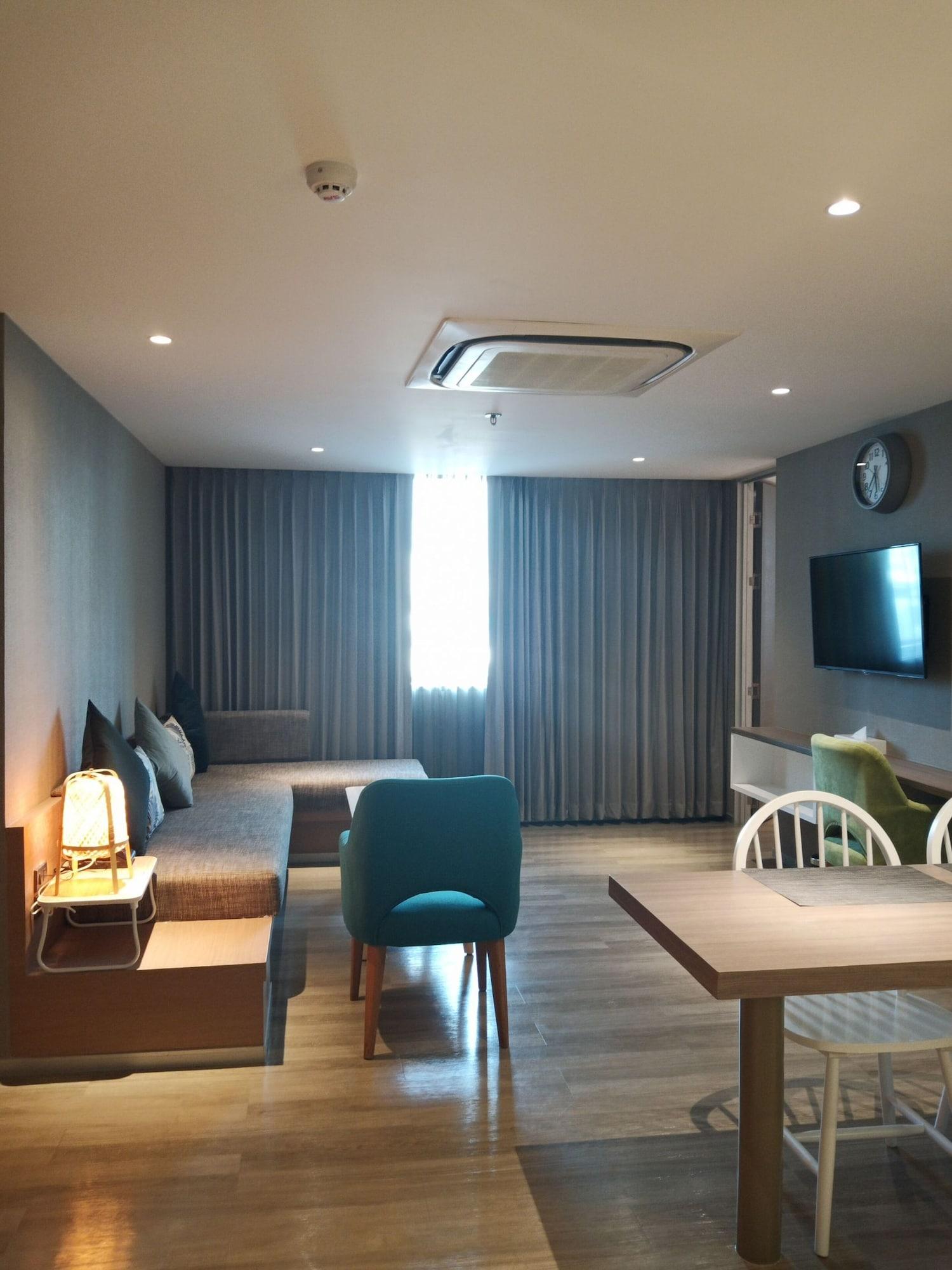 Bizotel Premier Hotel & Residence Bangkok Dış mekan fotoğraf