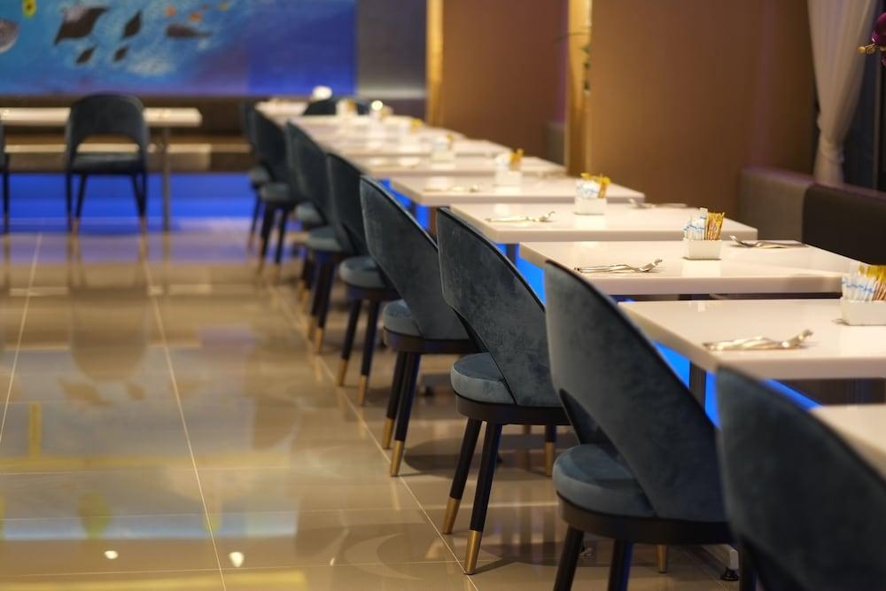 Bizotel Premier Hotel & Residence Bangkok Dış mekan fotoğraf