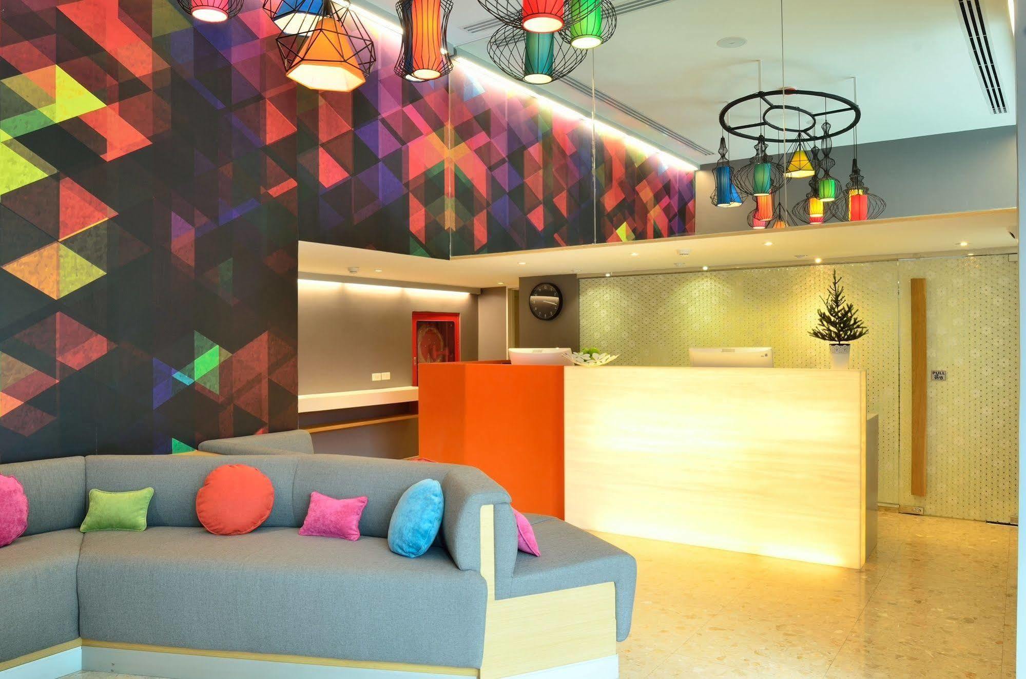 Bizotel Premier Hotel & Residence Bangkok Dış mekan fotoğraf