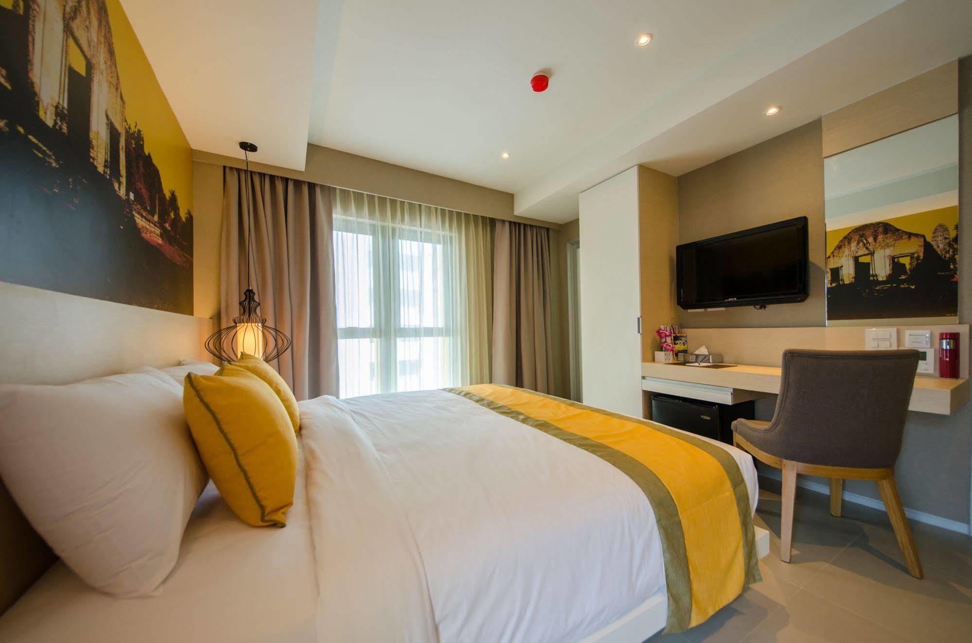Bizotel Premier Hotel & Residence Bangkok Dış mekan fotoğraf