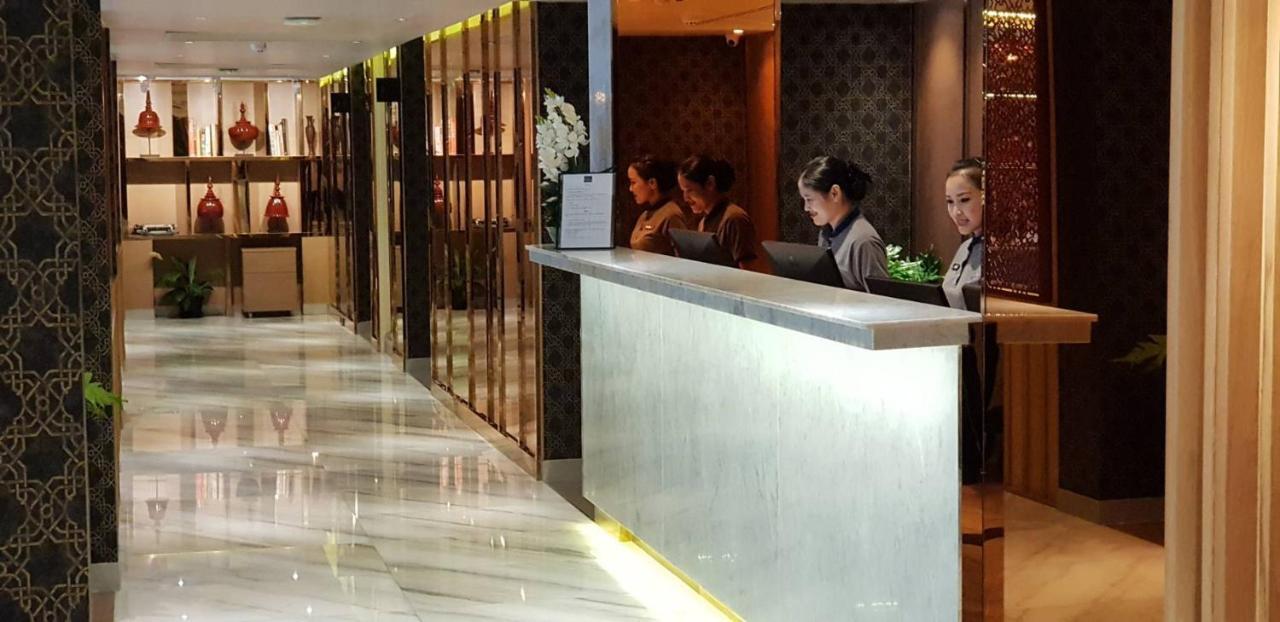 Bizotel Premier Hotel & Residence Bangkok Dış mekan fotoğraf