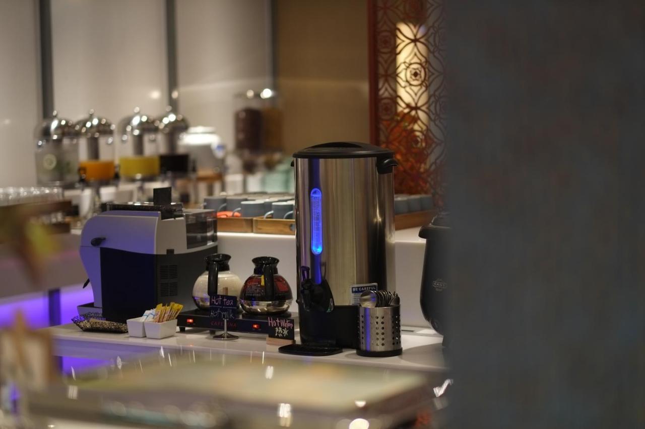 Bizotel Premier Hotel & Residence Bangkok Dış mekan fotoğraf